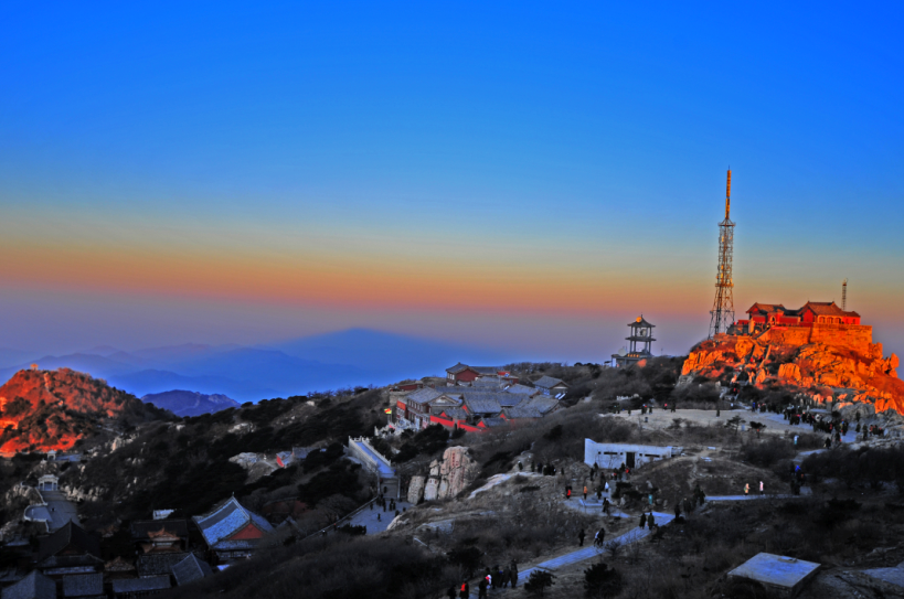 泰山岱顶全景